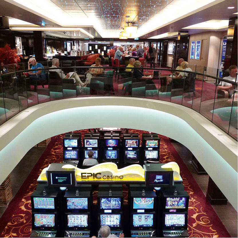 Casino_Norwegian_Epic_BerlitzCruiseGuide_EC