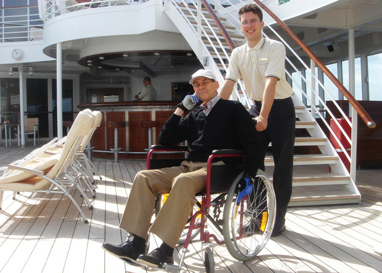 DW_in_wheelchair_BerlitzCruiseGuide_EC